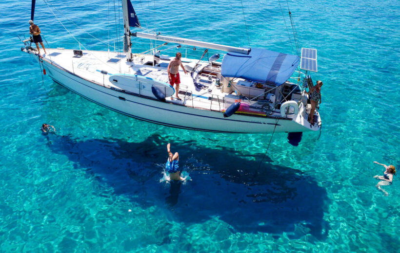 Explore South Crete with a Sailing boat